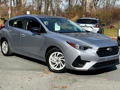 Certified 2025 Subaru Impreza 2.0i image 19