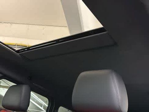 Used 2016 Mercedes-Benz G 63 AMG 4MATIC image 27