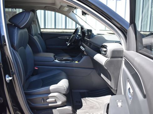 Used 2025 Honda Pilot Elite image 25