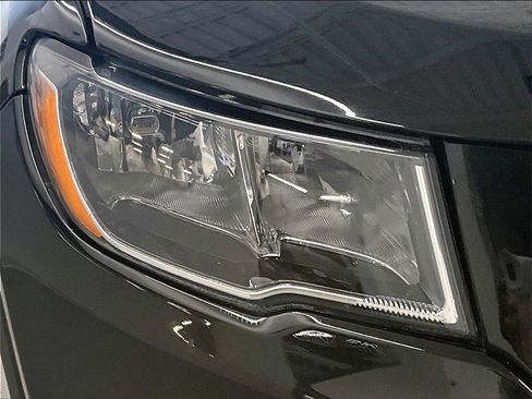 Used 2019 Jeep Compass Latitude w/ Popular Equipment Group image 30