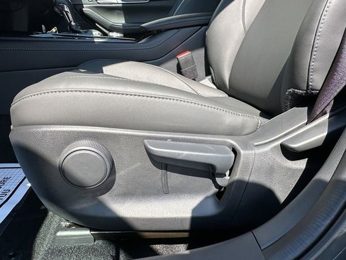 New 2025 MAZDA CX-30 AWD 2.5 S w/ Select Sport Pkg image 16