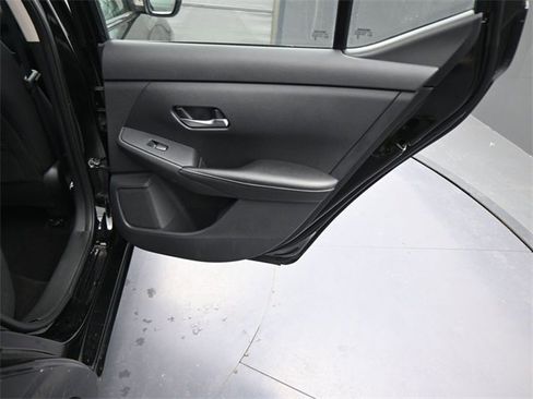 Used 2023 Nissan Sentra SV image 13