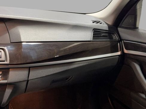 Used 2011 BMW 535i Sedan image 38