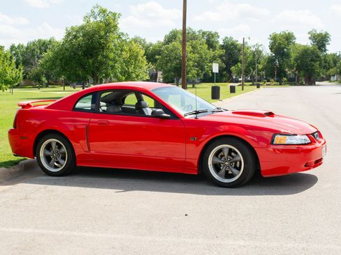 Used 2001 Ford Mustang GT RWD image 15