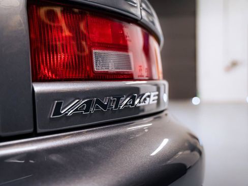 Used 2002 Aston Martin DB7 Vantage RWD image 14