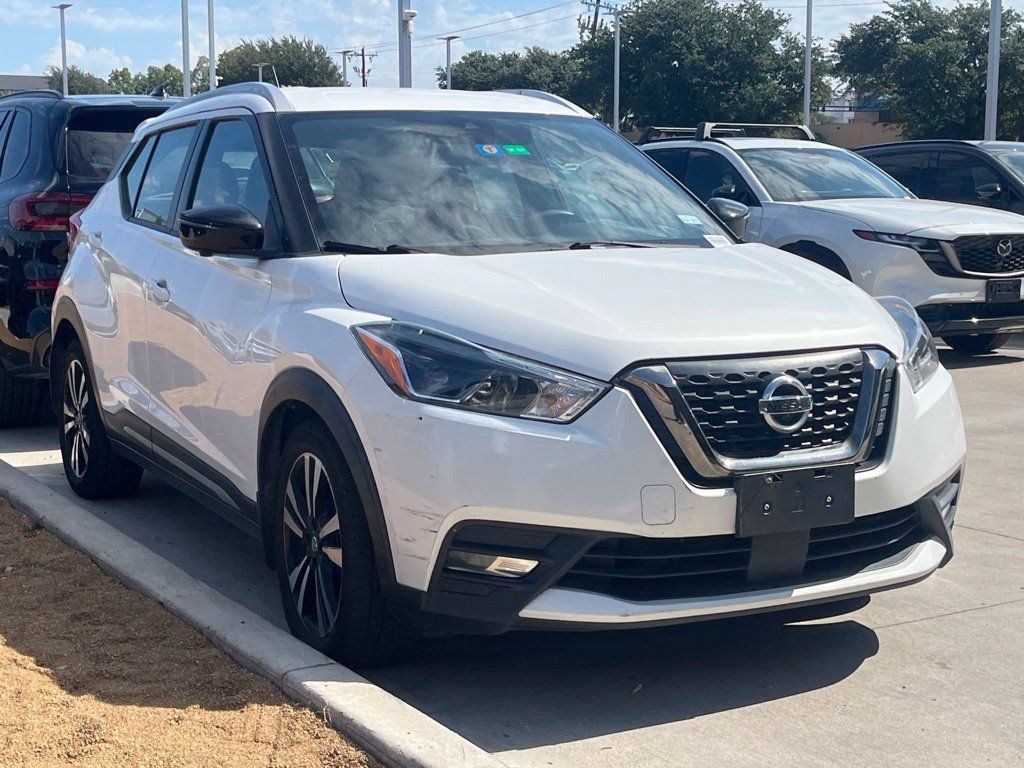 Used 2020 Nissan Kicks SR FWD image 1