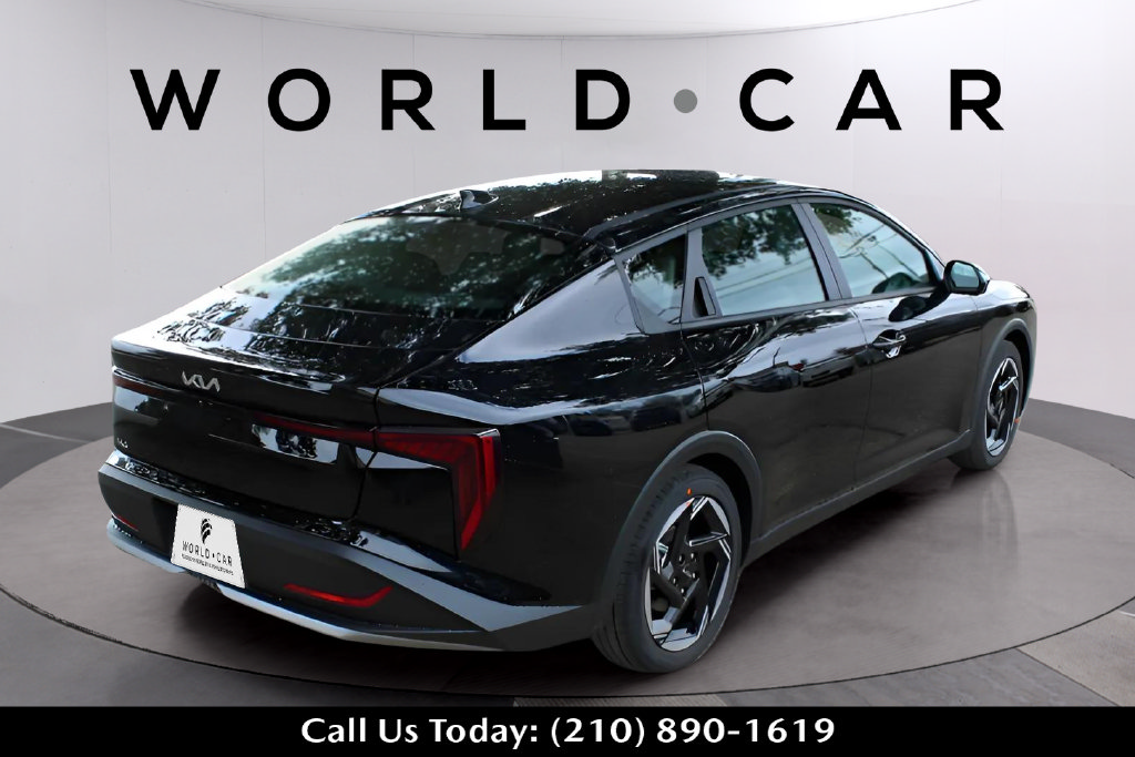 Used 2025 Kia K4 EX FWD image 2