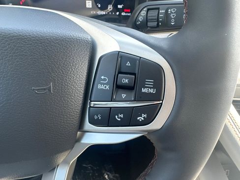 New 2026 Ford Explorer Active AWD/4WD image 21