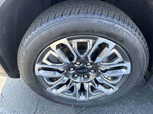 Used 2023 GMC Sierra 1500 Denali Ultimate image 34