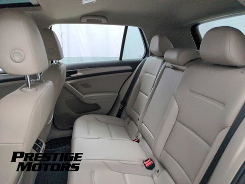 Used 2017 Volkswagen Golf Wolfsburg Edition FWD image 24