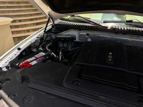 Used 2014 Lincoln Navigator 2WD image 51