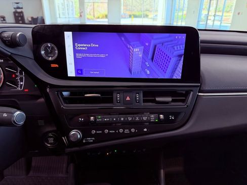 Certified 2025 Lexus ES 350 w/ Premium Package image 22