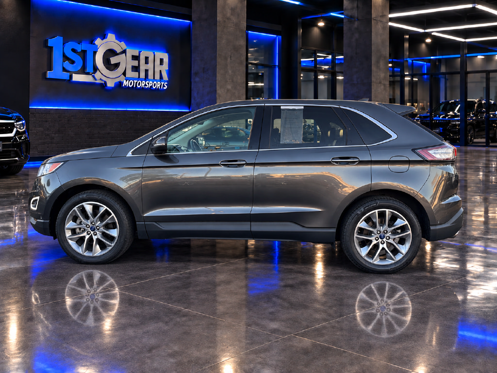 Used 2018 Ford Edge Titanium w/ Equipment Group 302A AWD/4WD image 9