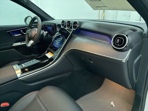 Used 2026 Mercedes-Benz GLC 300 image 28