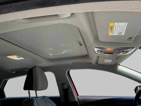 Used 2022 Hyundai Elantra Limited FWD image 14