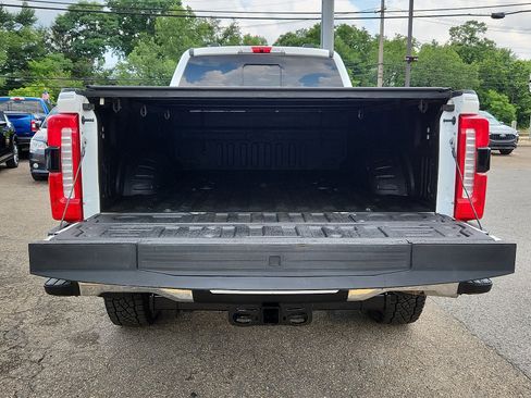 Used 2024 Ford F350 Lariat w/ Lariat Ultimate Package AWD/4WD image 28