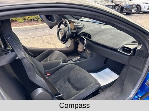 Used 2023 McLaren Artura image 14