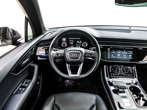 Used 2025 Audi Q7 3.0T Premium Plus w/ Premium Plus Package image 6