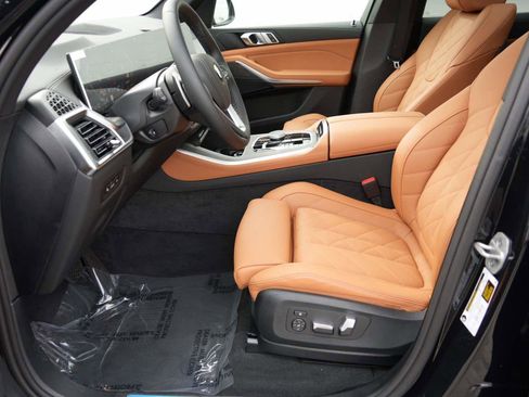 Used 2026 BMW X5 sDrive40i w/ Parking Assistance Package image 9