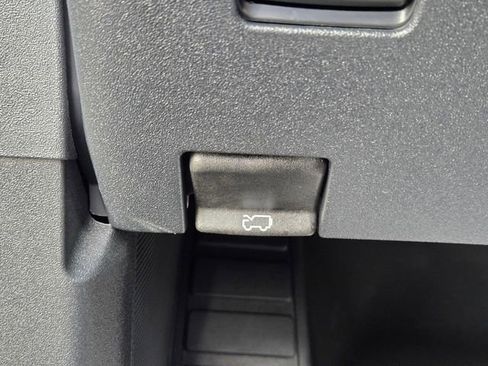 New 2025 Ford Bronco Badlands w/ Black Appearance Package image 16