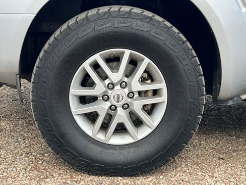 Used 2016 Nissan Frontier SV image 33