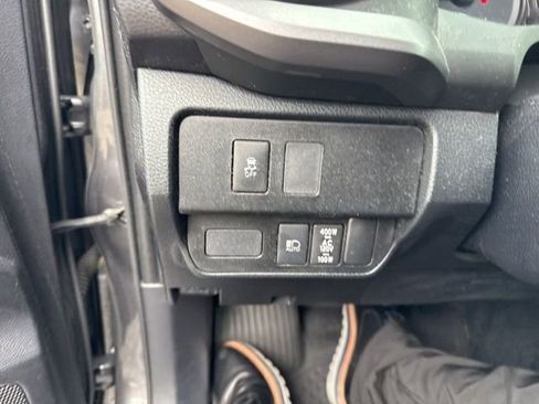 Used 2020 Toyota Tacoma TRD Sport AWD/4WD image 11
