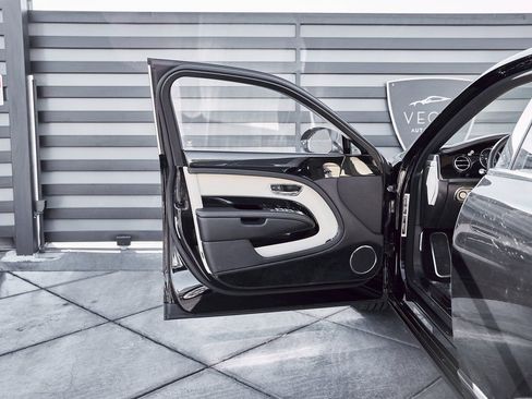 Used 2019 Bentley Mulsanne image 33