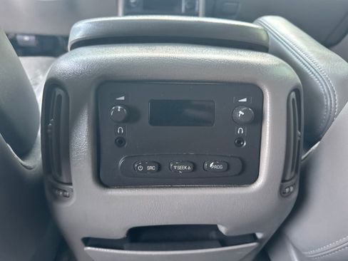 Used 2006 Chevrolet Avalanche Z66 w/ Sun And Sound Package image 28