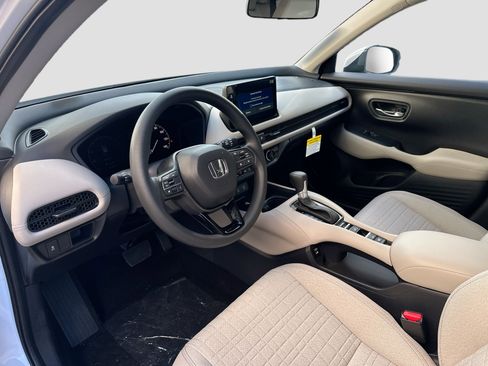 New 2026 Honda HR-V LX image 7