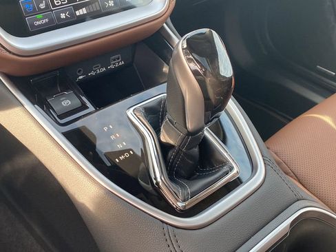 New 2025 Subaru Outback Touring w/ Popular Package #2 image 15