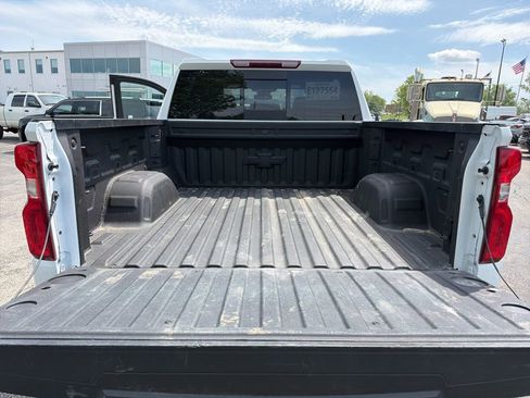 Used 2025 Chevrolet Silverado 1500 LT Trail Boss w/ LT Trail Boss Premium Package AWD/4WD image 8