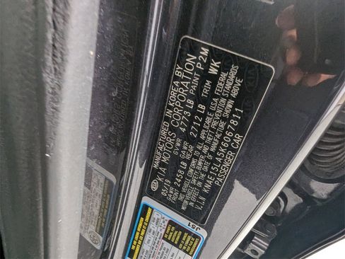 Used 2019 Kia Stinger Base image 29