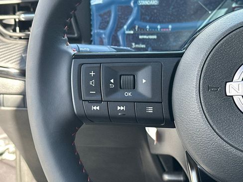 New 2026 Nissan Kicks SR FWD image 24