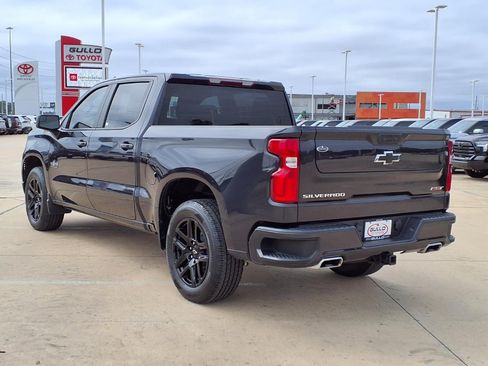 Used 2023 Chevrolet Silverado 1500 RST w/ Z71 Off-Road Package AWD/4WD image 2