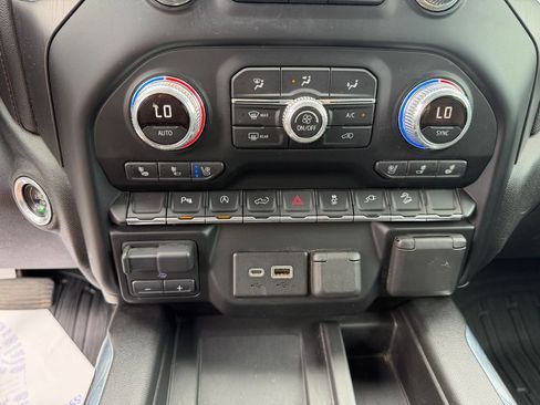 Used 2019 GMC Sierra 1500 AT4 w/ AT4 Premium Package AWD/4WD image 21