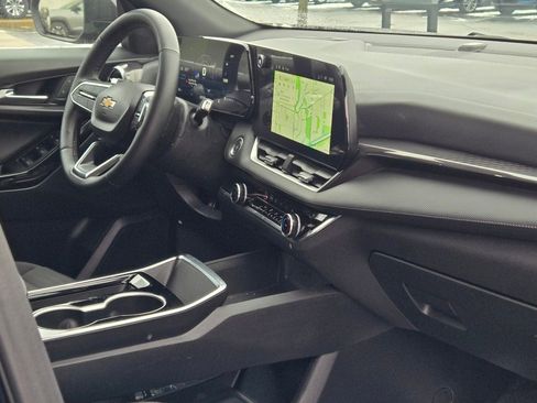 Certified 2025 Chevrolet Equinox LT w/ Safety and Technology Package image 7