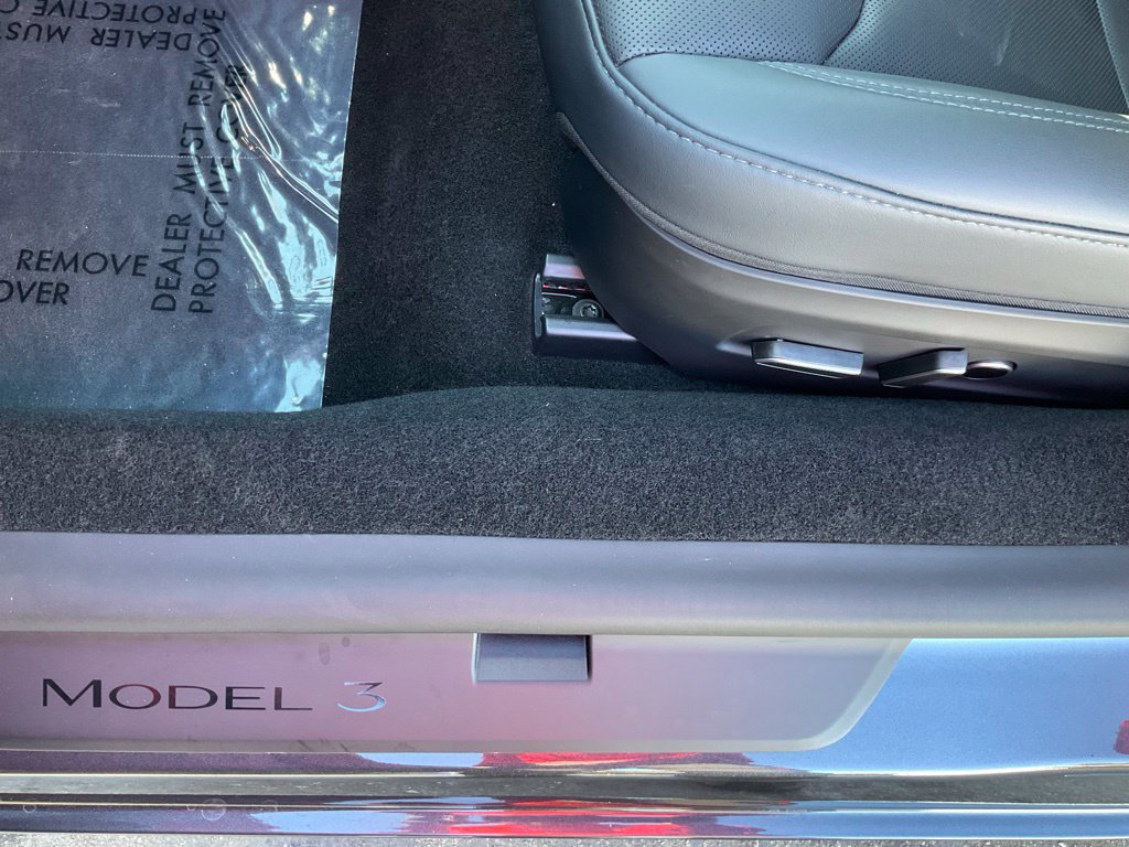 Used 2025 Tesla Model 3 Long Range RWD image 15