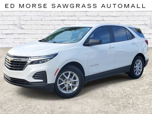 Certified 2024 Chevrolet Equinox LS w/ LS Convenience Package image 1