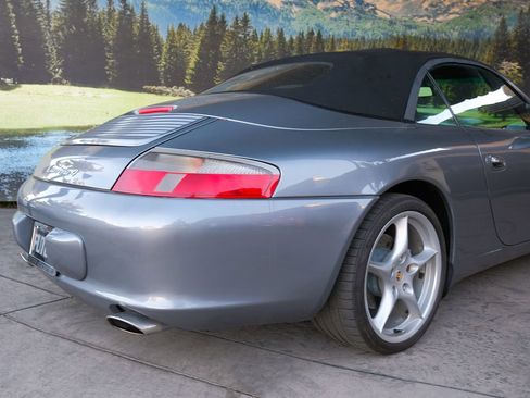 Used 2004 Porsche 911 Carrera 4 image 26