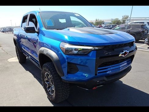 Used 2024 Chevrolet Colorado ZR2 w/ ZR2 Convenience Package III AWD/4WD image 6