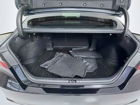 Used 2019 Toyota Camry SE image 24