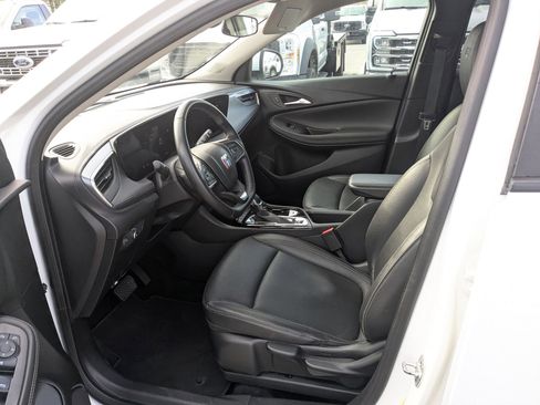 Used 2024 Buick Encore GX Sport Touring image 17