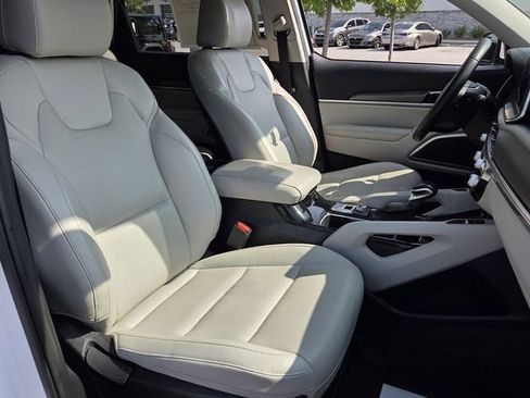 Used 2022 Kia Telluride S FWD image 17