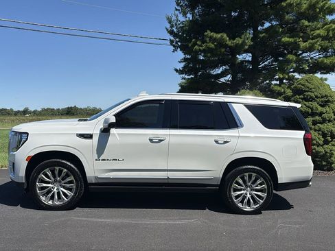 Used 2022 GMC Yukon Denali w/ Denali Ultimate Package AWD/4WD image 2