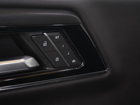 Used 2025 GMC Yukon Denali image 25