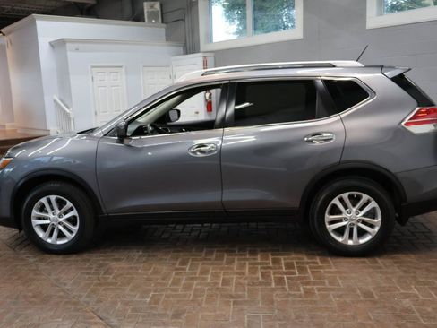 Used 2016 Nissan Rogue SV FWD image 4