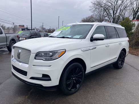 Certified 2022 Lincoln Navigator Reserve image 9