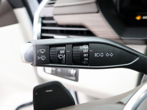 New 2026 GMC Acadia Denali w/ Super Cruise Package image 38