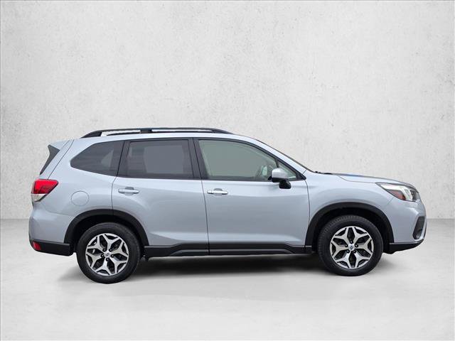 Used 2021 Subaru Forester Premium AWD/4WD image 6