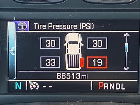 Used 2017 Chevrolet Silverado 1500 High Country image 23